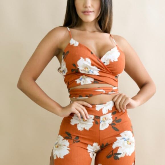 Floral Print Wrap Waist Top in Rust/Copper Color Size Large - Picture 2 of 7